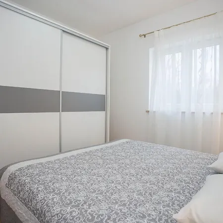 Appartement Koraca *